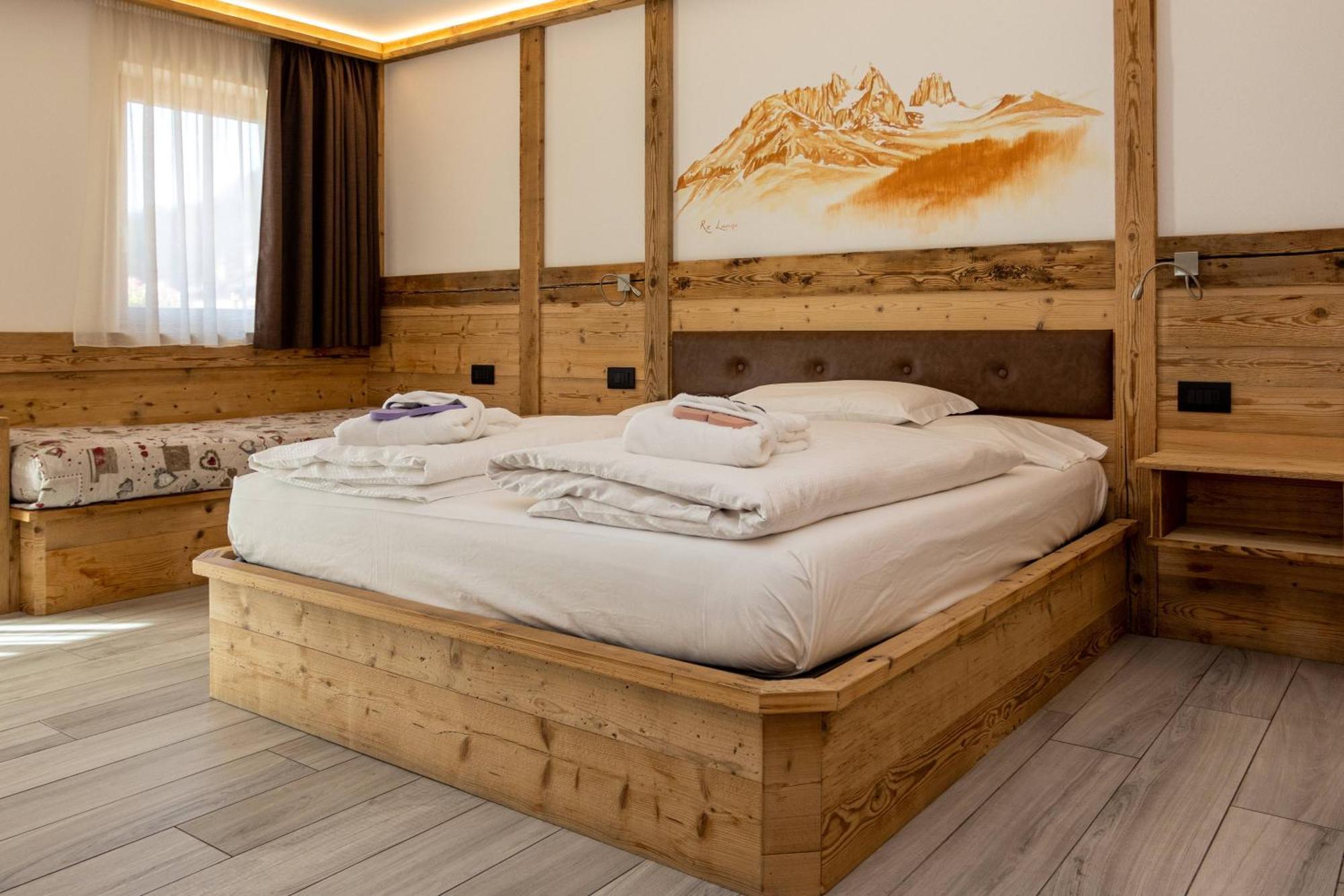 Wellness Hotel Dolomia Soraga di Fassa Exterior foto